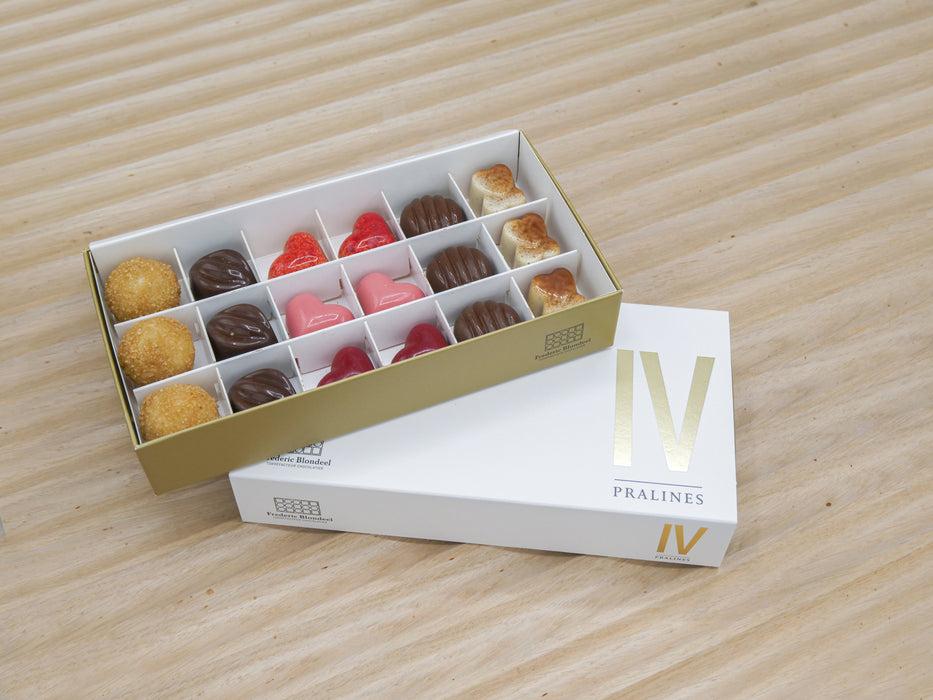 box IV - 18 pralines