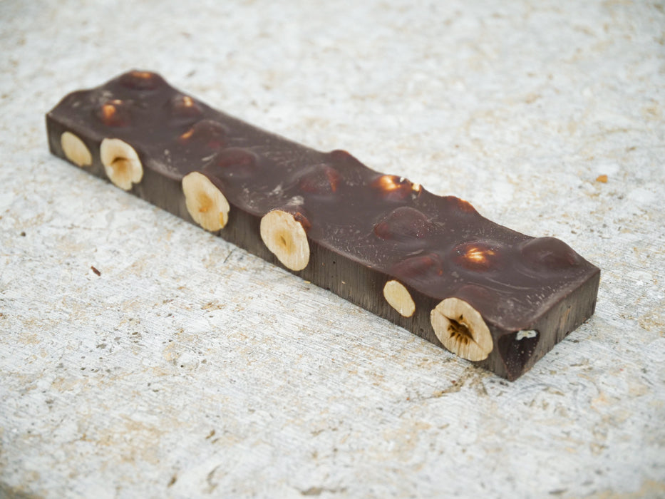 dark chocolate 70% - roasted nuts gladiators