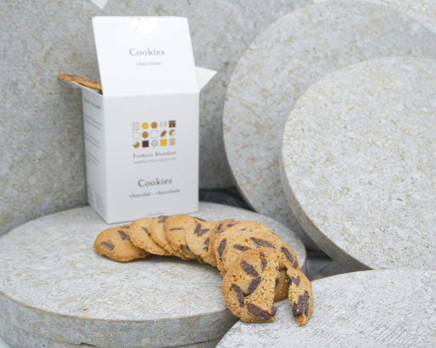 box X - chocolate cookies