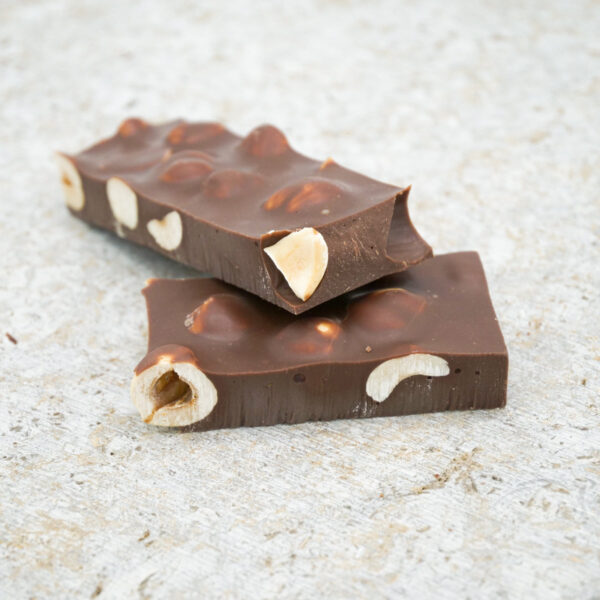 Milk chocolate - roasted nuts gladiators - hazelnuts