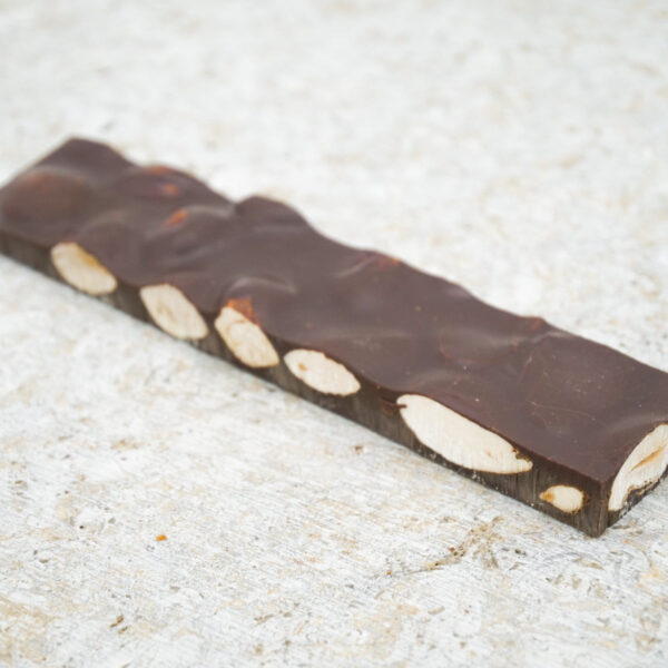 Dark chocolate 70% - roasted nuts gladiators - almonds